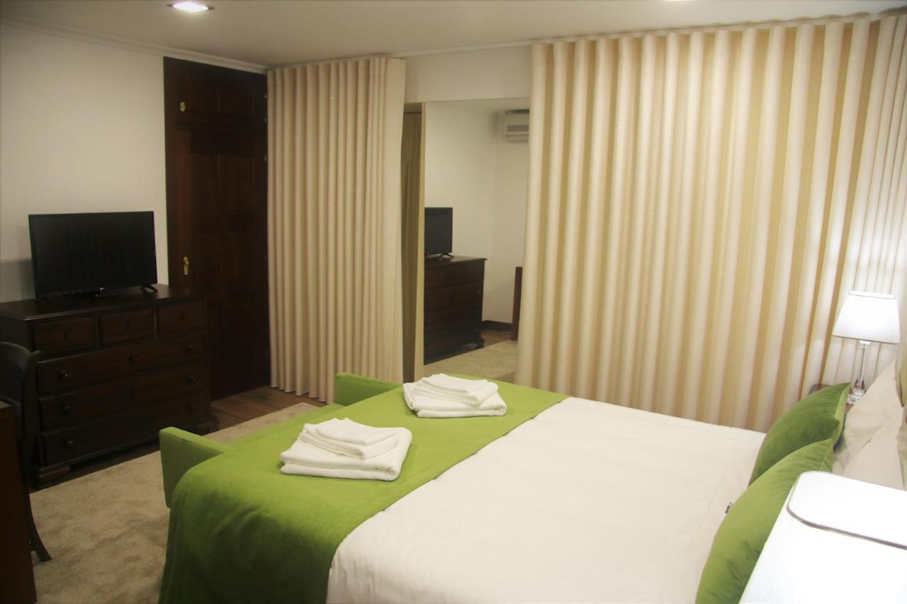 Bed and Breakfast O Casario Mirandela Esterno foto