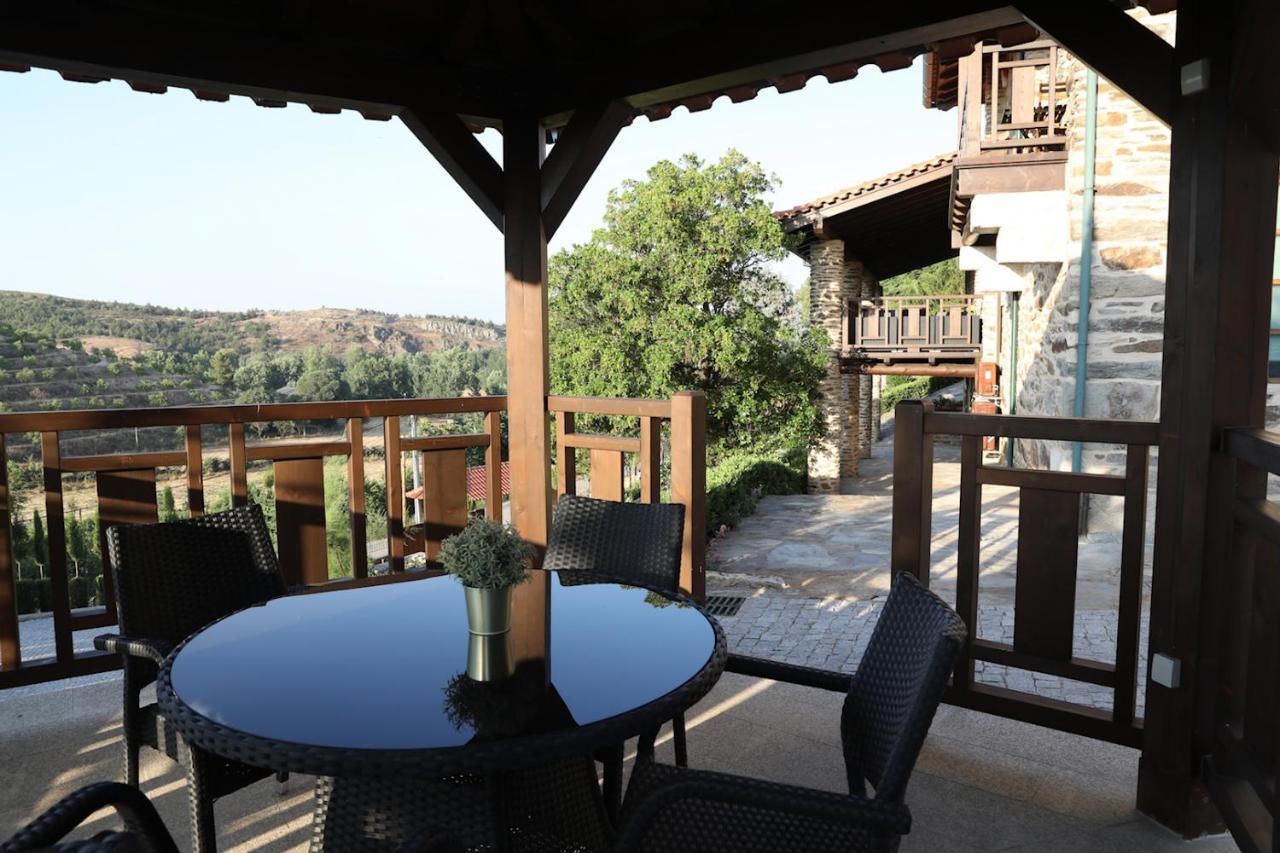 Bed and Breakfast O Casario Mirandela Esterno foto